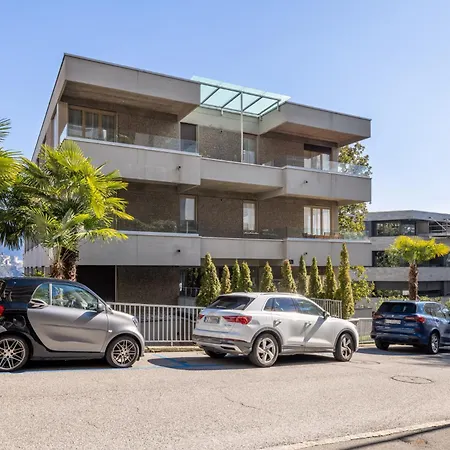 Family Joy - Location & Garage Lugano
