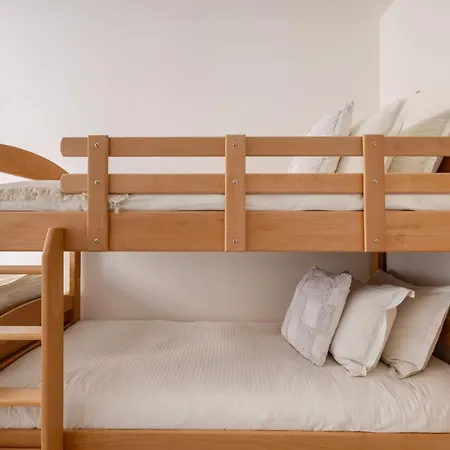 Family Joy - Close To Centre Lugano