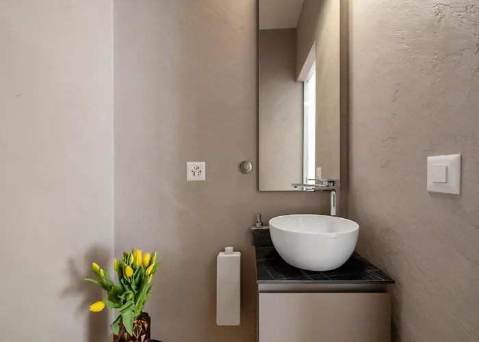 Family Joy - Close To Centre *