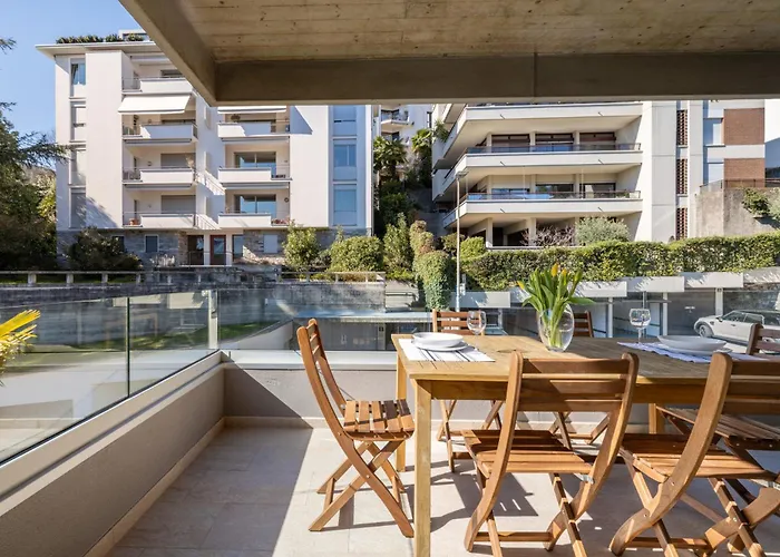 Family Joy - Close To Centre