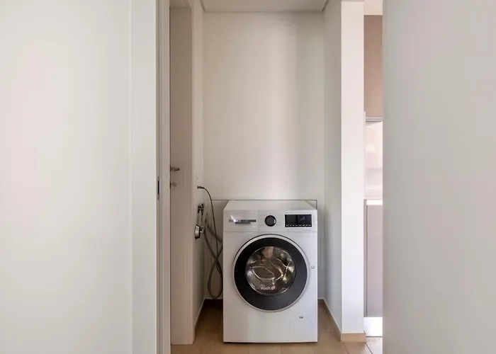 Family Joy - Close To Centre ルガーノ