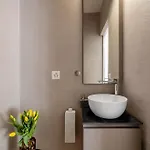 Family Joy - Close To Centre *