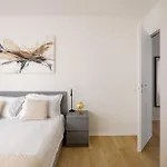 Family Joy - Close To Centre * Lugano