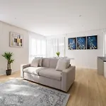 Family Joy - Close To Centre Apartment *