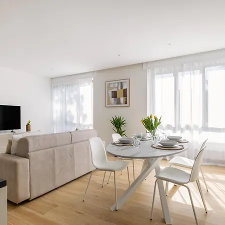 Family Joy - Close To Centre Apartment